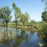 Domaine De Saint Quentin 3* Oppedette