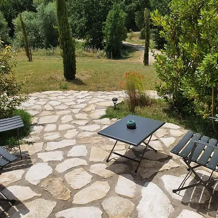 Domaine De Saint Quentin Bed & Breakfast