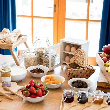 Domaine De Saint Quentin Couette-café 3*