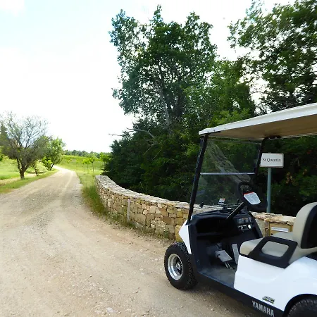 Domaine De Saint Quentin Bed & Breakfast Oppedette