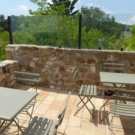 Domaine De Saint Quentin 3* Oppedette