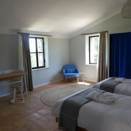 Domaine De Saint Quentin 3* Oppedette