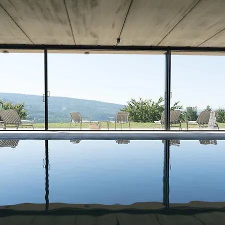 Domaine De Saint Quentin Couette-café 3*