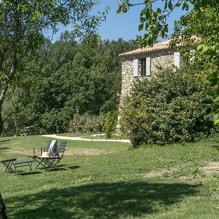 Bed & Breakfast Domaine De Saint Quentin Oppedette
