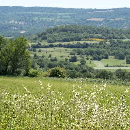 Domaine De Saint Quentin Bed & Breakfast
