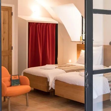 Domaine De Saint Quentin Couette-café Oppedette