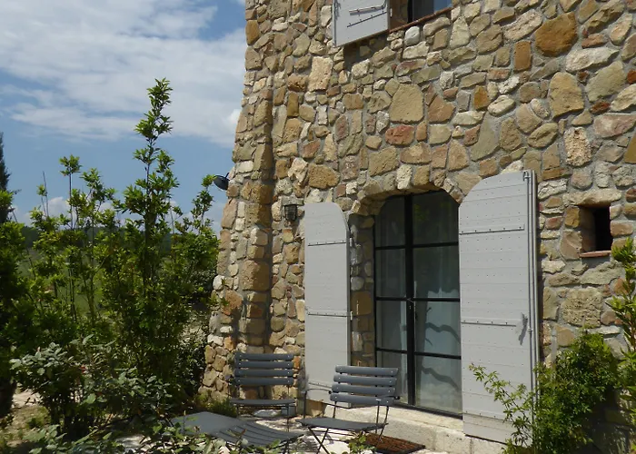 Bed & Breakfast Domaine De Saint Quentin Oppedette