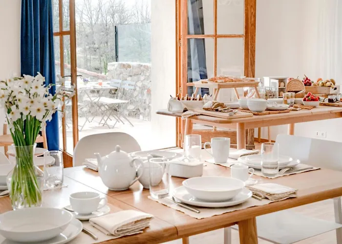 Domaine De Saint Quentin Bed & Breakfast