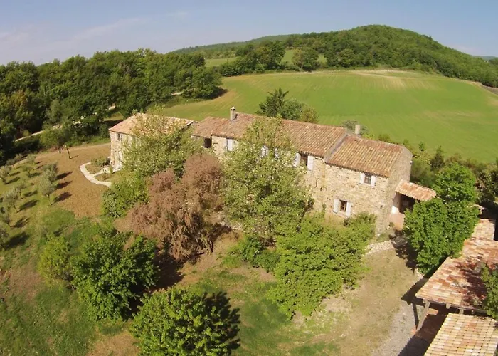 Domaine De Saint Quentin 3* Oppedette