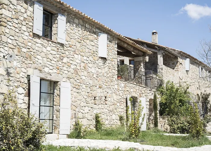 Bed & Breakfast Domaine De Saint Quentin 3*