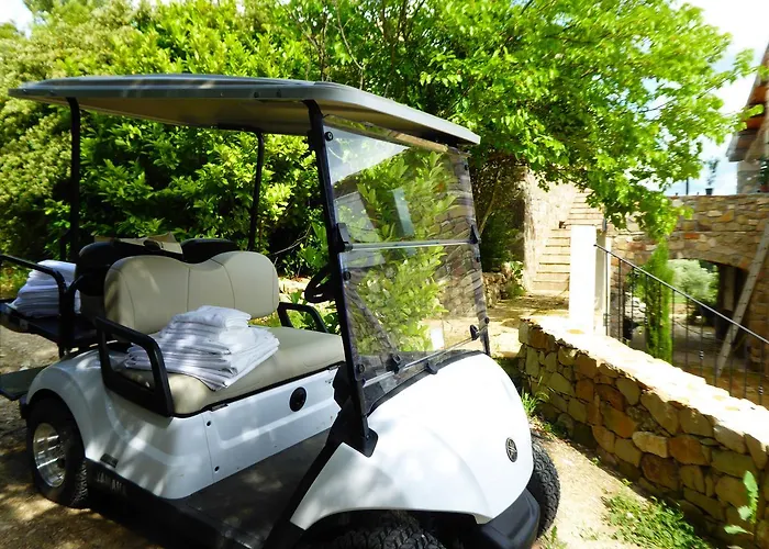 Domaine De Saint Quentin 3*