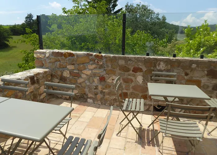 Domaine De Saint Quentin 3* Oppedette