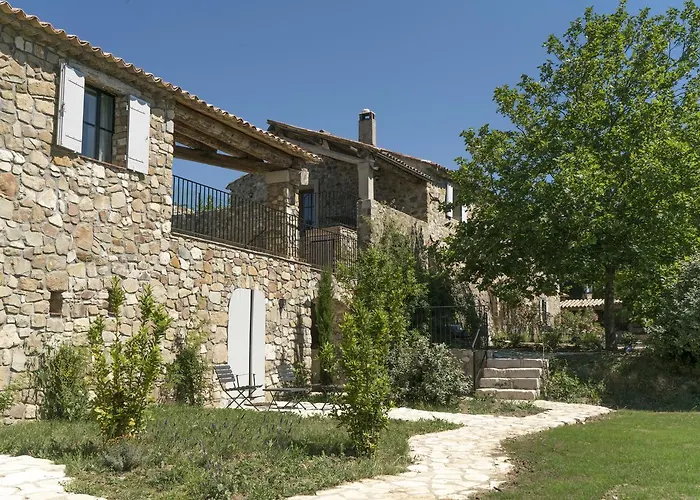 Domaine De Saint Quentin Bed & Breakfast