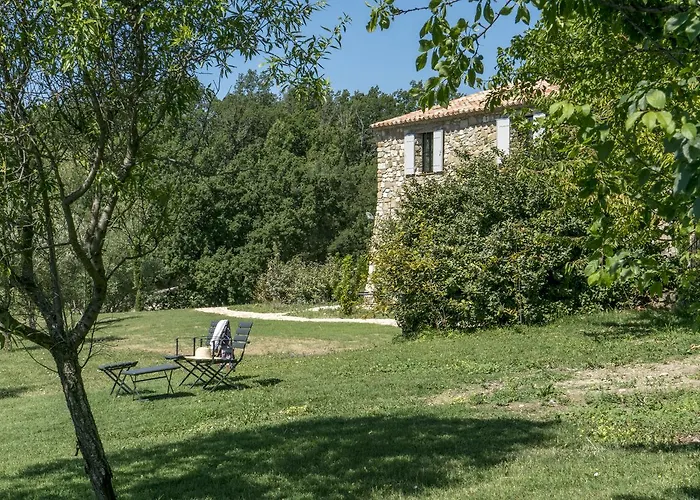 Bed & Breakfast Domaine De Saint Quentin Oppedette