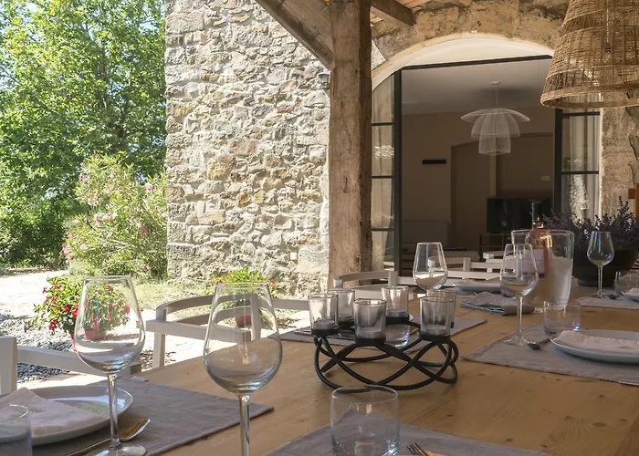 Domaine De Saint Quentin Bed & Breakfast 3*