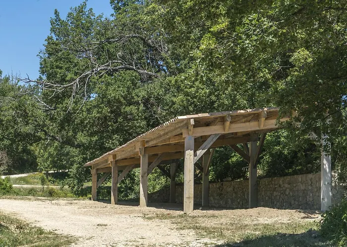 Bed & Breakfast Domaine De Saint Quentin Oppedette